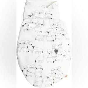Ergobaby White Sheep Print Sleep Swaddler 0-3m